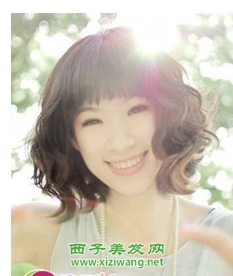 2022年流行女生燙發發型